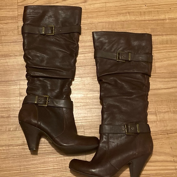Gorgeous Jessica Simpson Boots - Picture 3 of 6